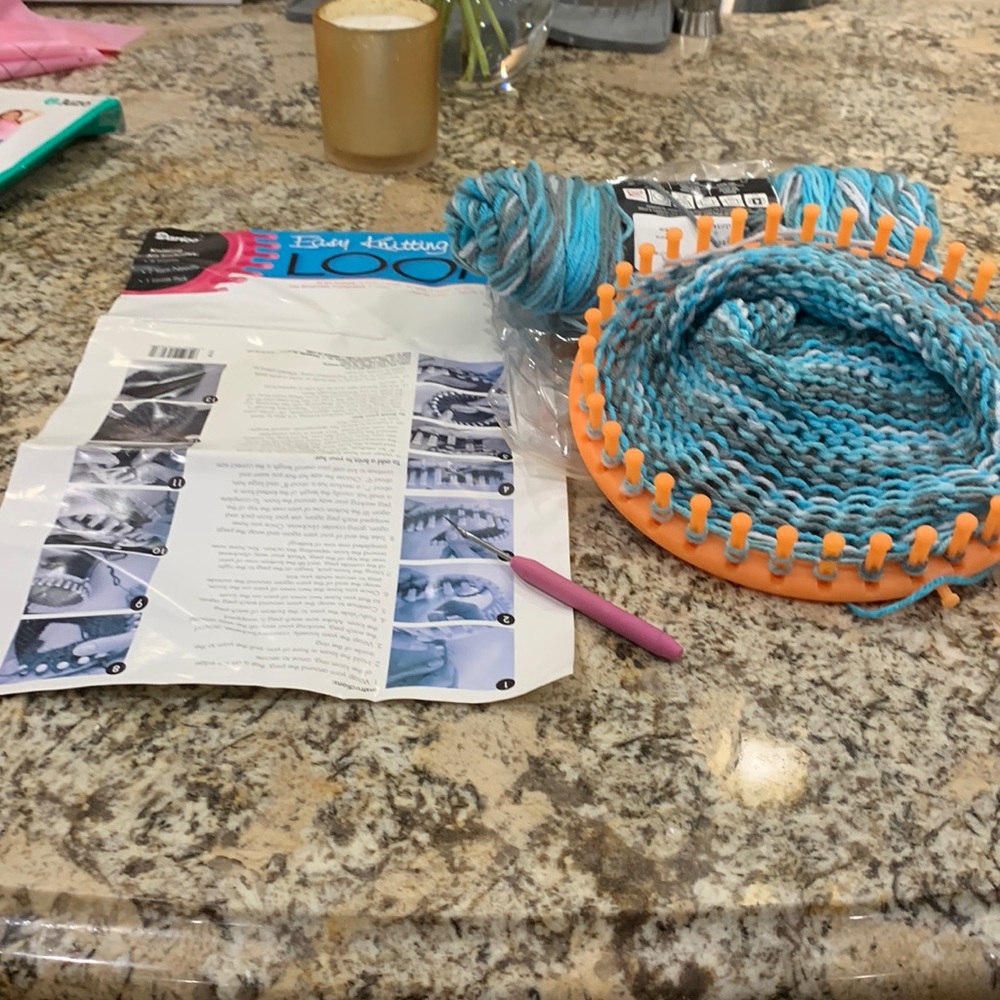 Round easy knitting loom